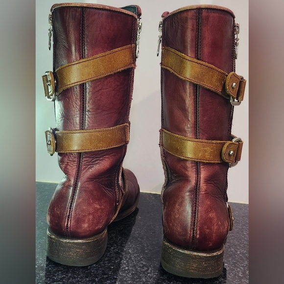Corral Burgundy and Tan Studded Moto Boots - Picture 3 of 8